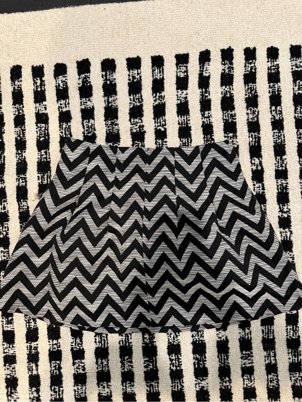 Skies Are Blue Black & White Chevron Skater Skirt